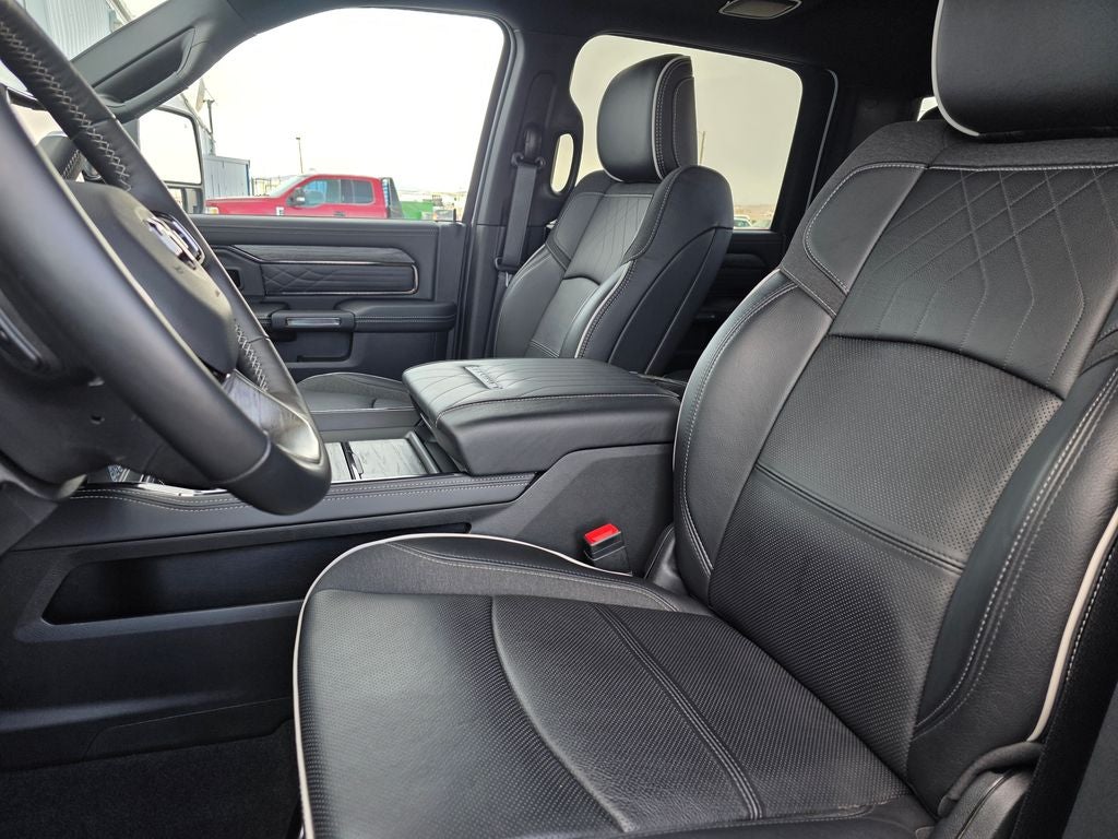 2025 RAM 3500 Limited