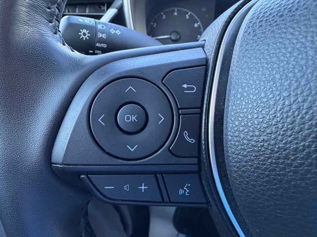 2024 Toyota Corolla Hatchback SE