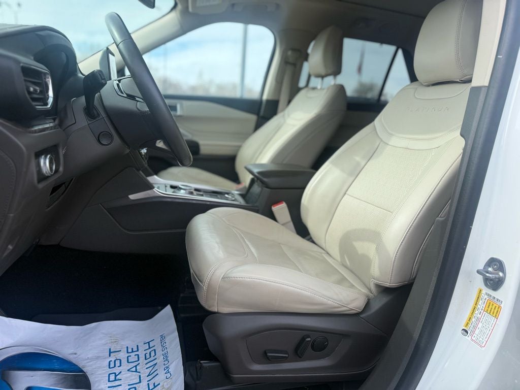 2023 Ford Explorer Platinum