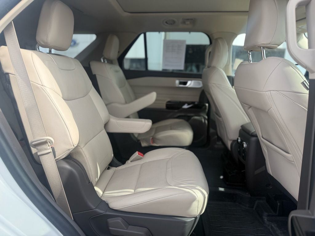 2023 Ford Explorer Platinum