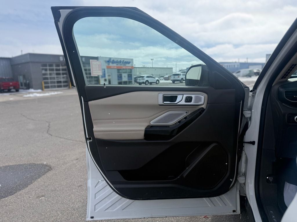 2023 Ford Explorer Platinum