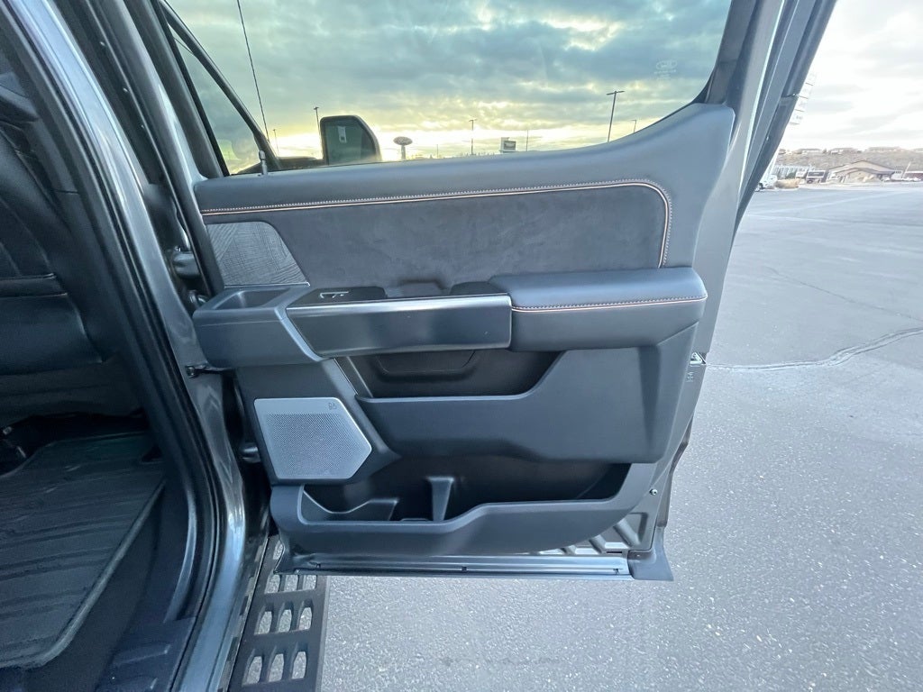 2023 Ford F-350SD Platinum