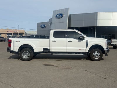 2025 Ford F-350SD Lariat DRW