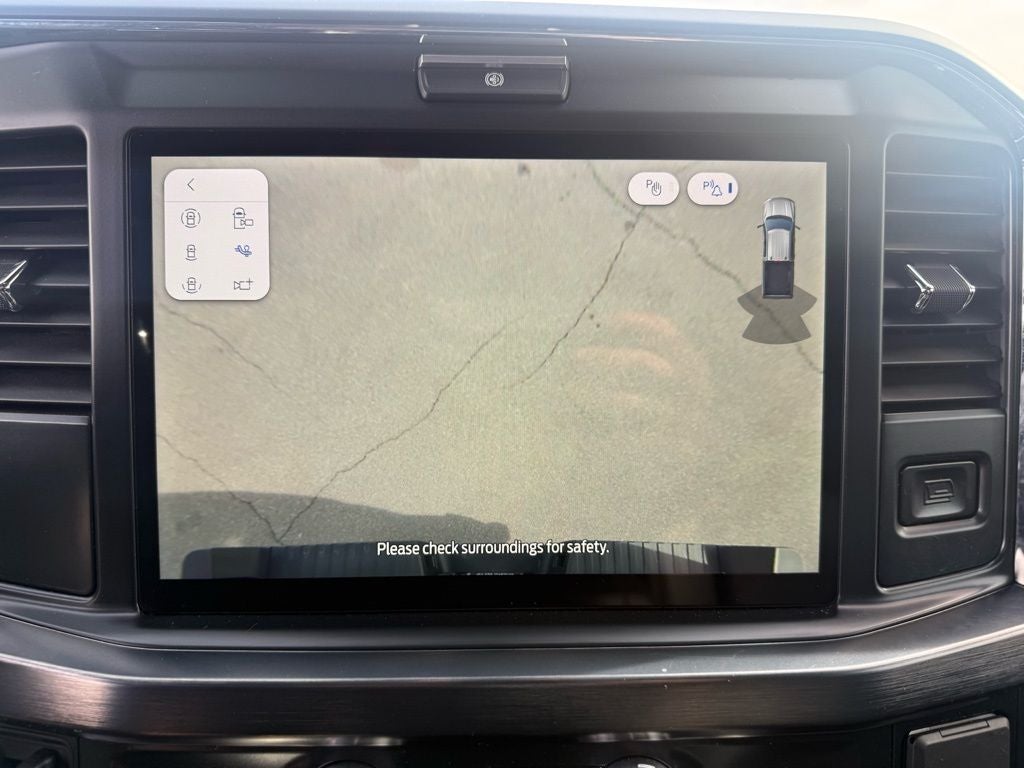 2025 Ford F-350SD Lariat DRW