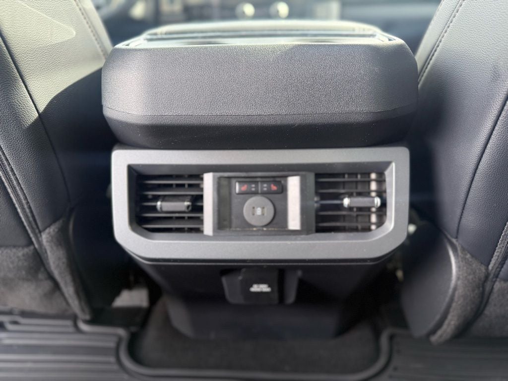 2025 Ford F-350SD Lariat DRW