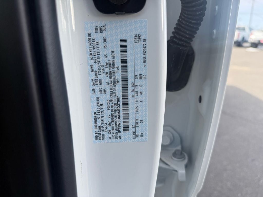 2025 Ford F-350SD Lariat DRW