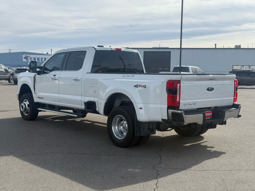 2025 Ford F-350SD Lariat DRW