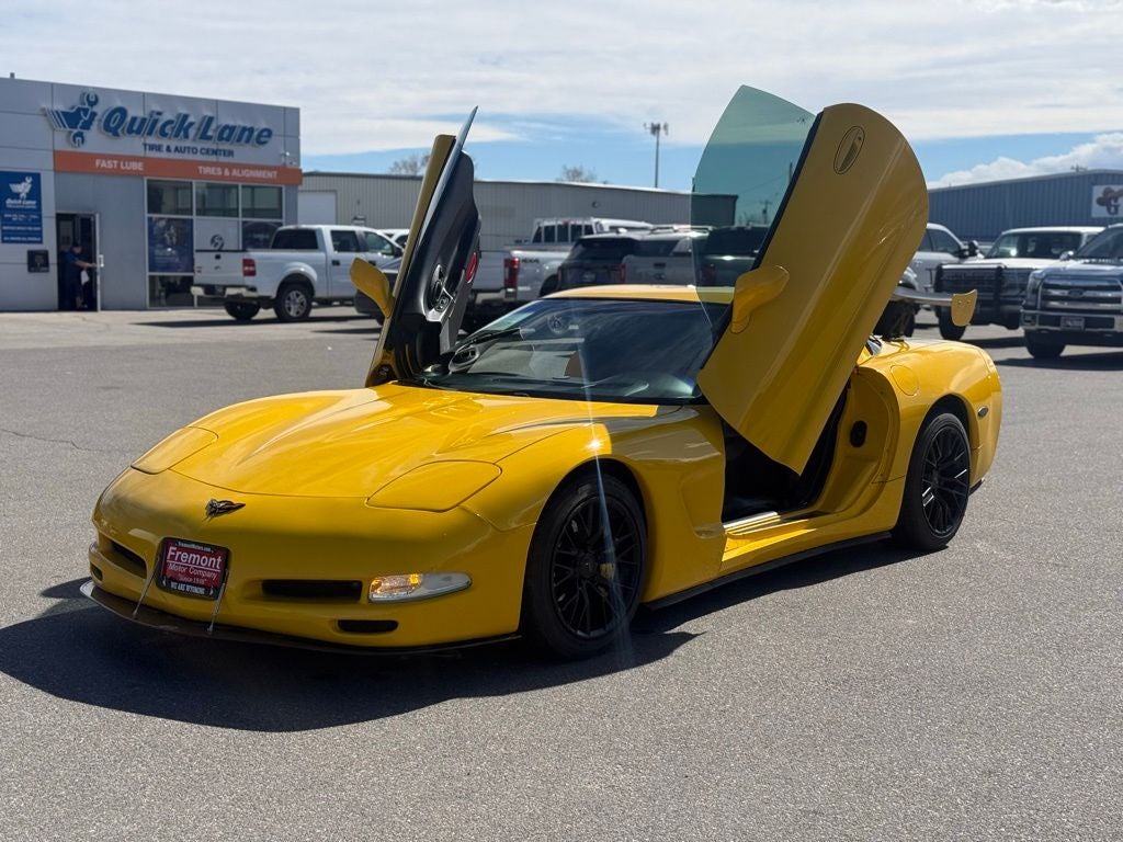 2001 Chevrolet Corvette Base