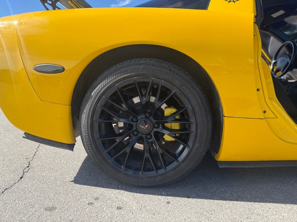 2001 Chevrolet Corvette Base