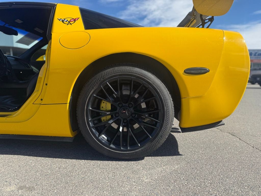 2001 Chevrolet Corvette Base