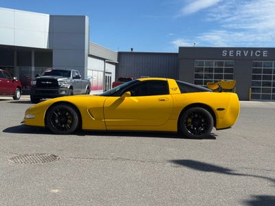 2001 Chevrolet Corvette Base