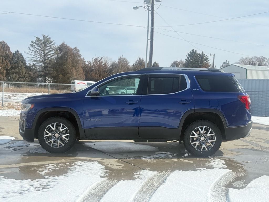 2023 GMC Acadia SLT
