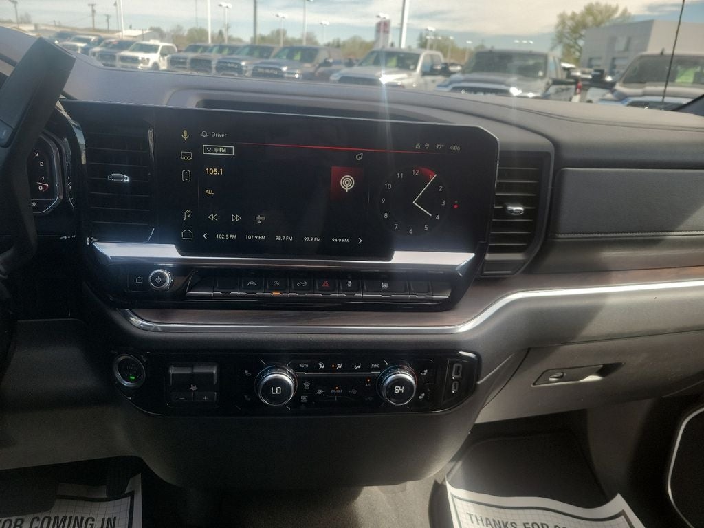 2025 GMC Sierra 1500 SLT