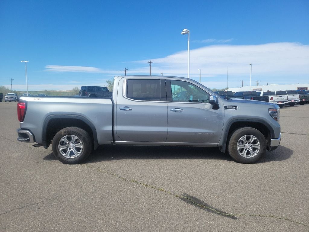2025 GMC Sierra 1500 SLT