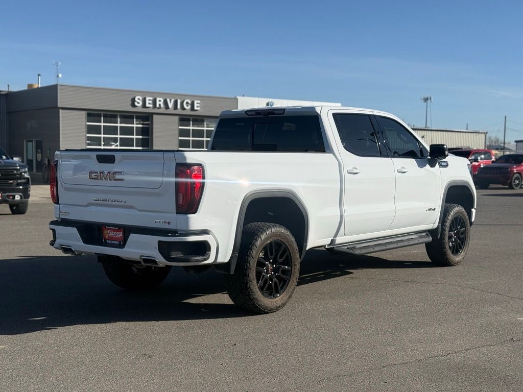 2022 GMC Sierra 1500 AT4