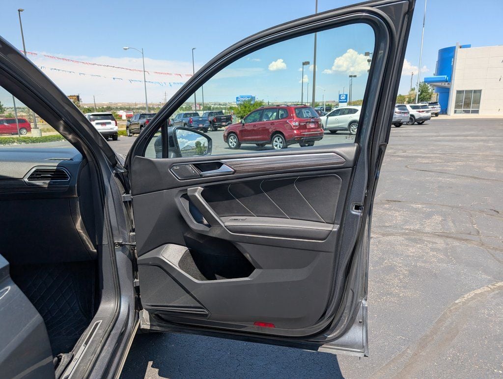 2024 Volkswagen Tiguan 2.0T SEL R-Line