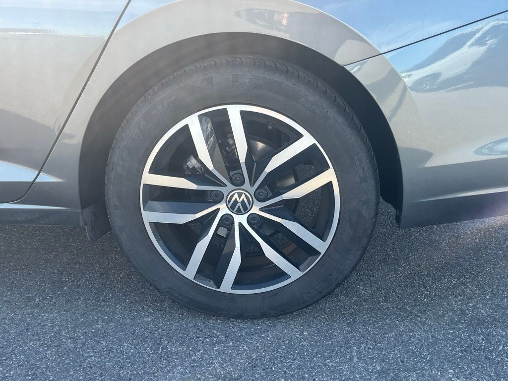 2025 Volkswagen Jetta 1.5T SE