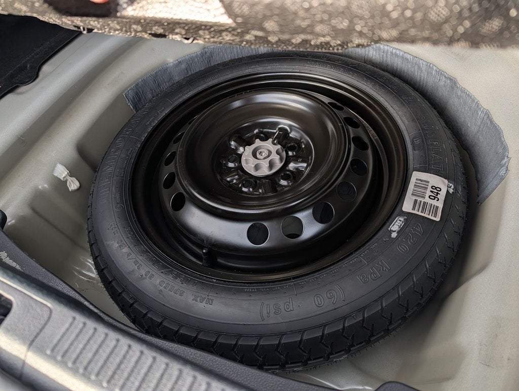 2020 Toyota Camry Hybrid XLE