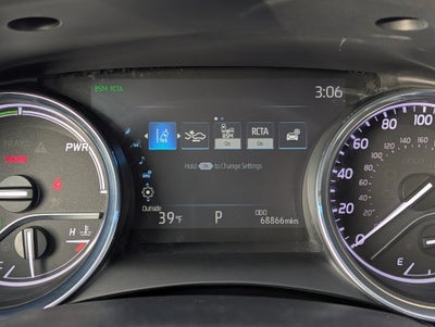 2020 Toyota Camry Hybrid XLE