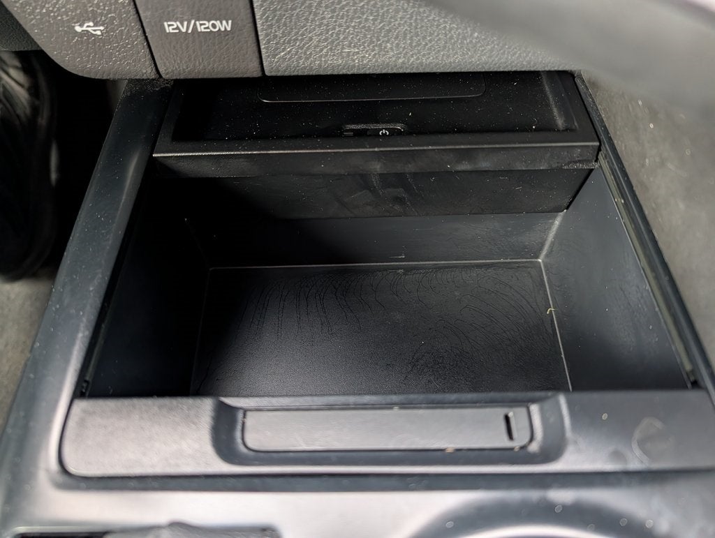 2020 Toyota Camry Hybrid XLE