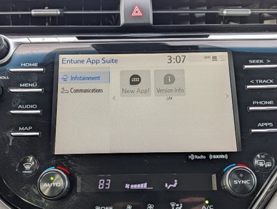 2020 Toyota Camry Hybrid XLE