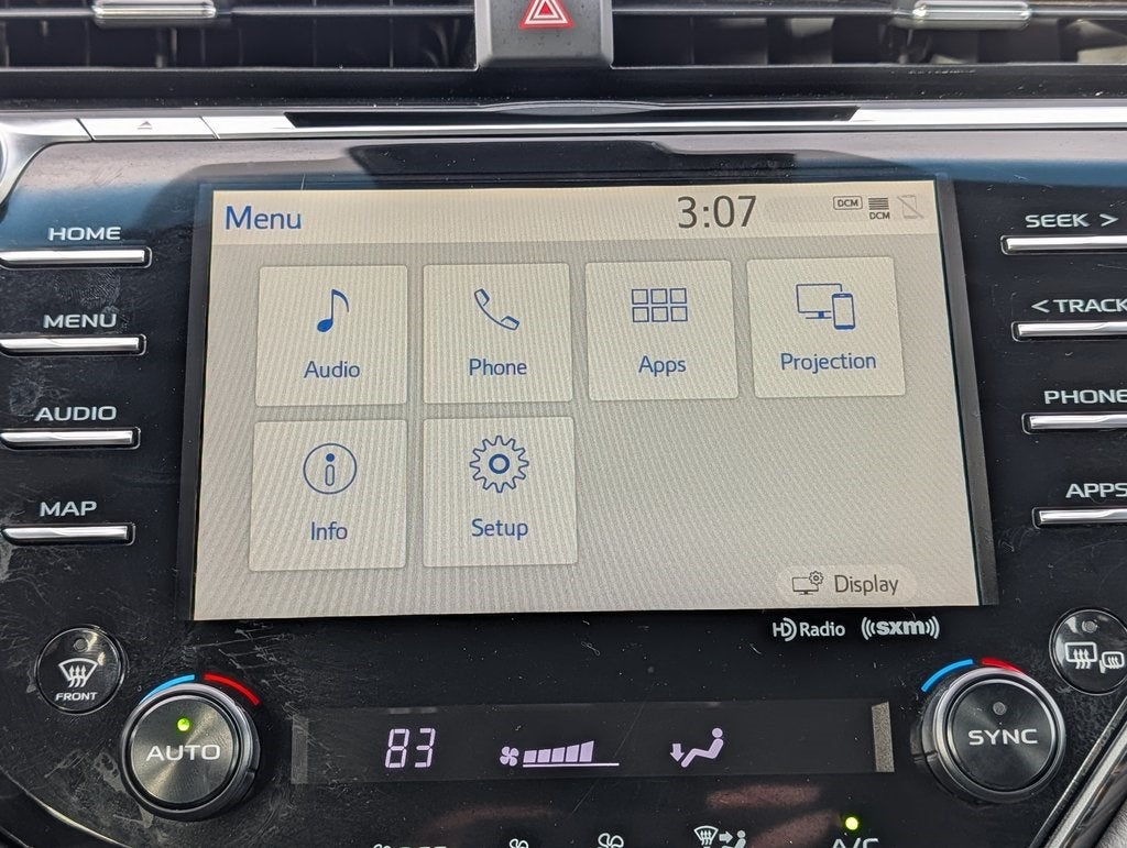 2020 Toyota Camry Hybrid XLE