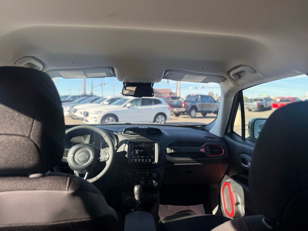 2023 Jeep Renegade Trailhawk