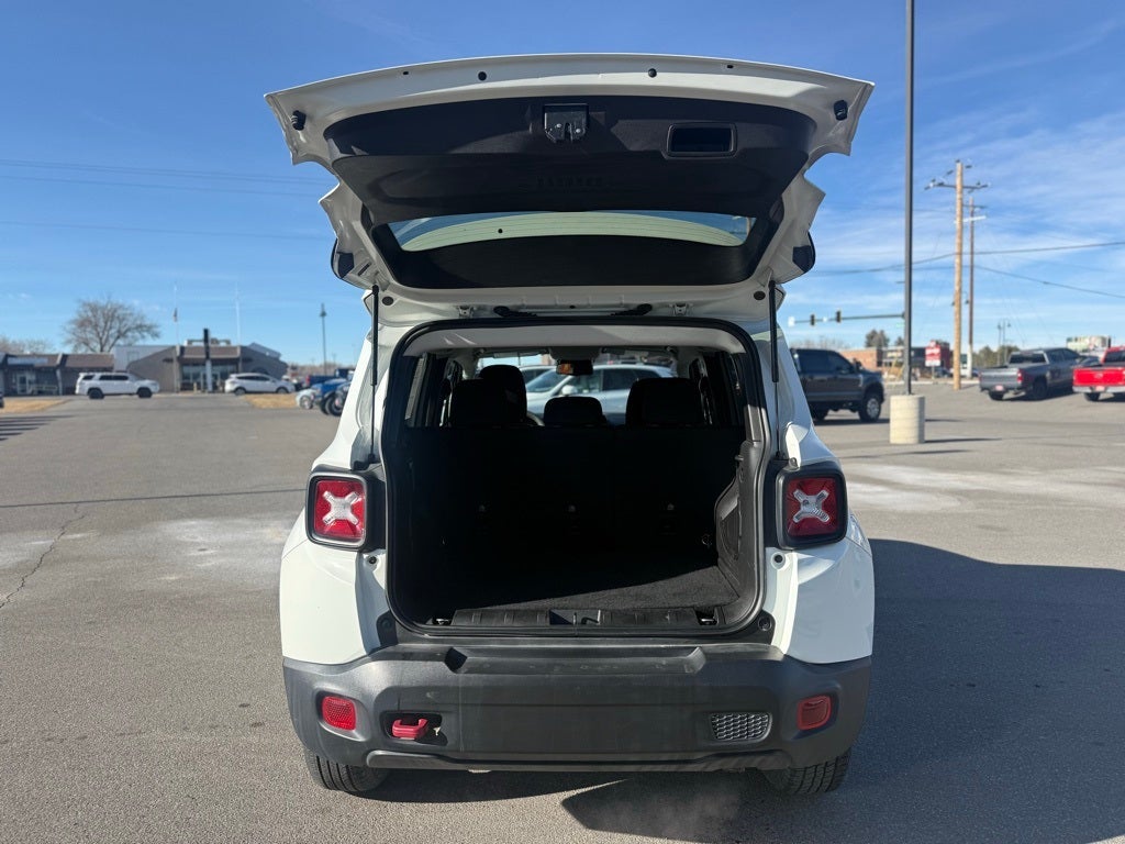 2023 Jeep Renegade Trailhawk