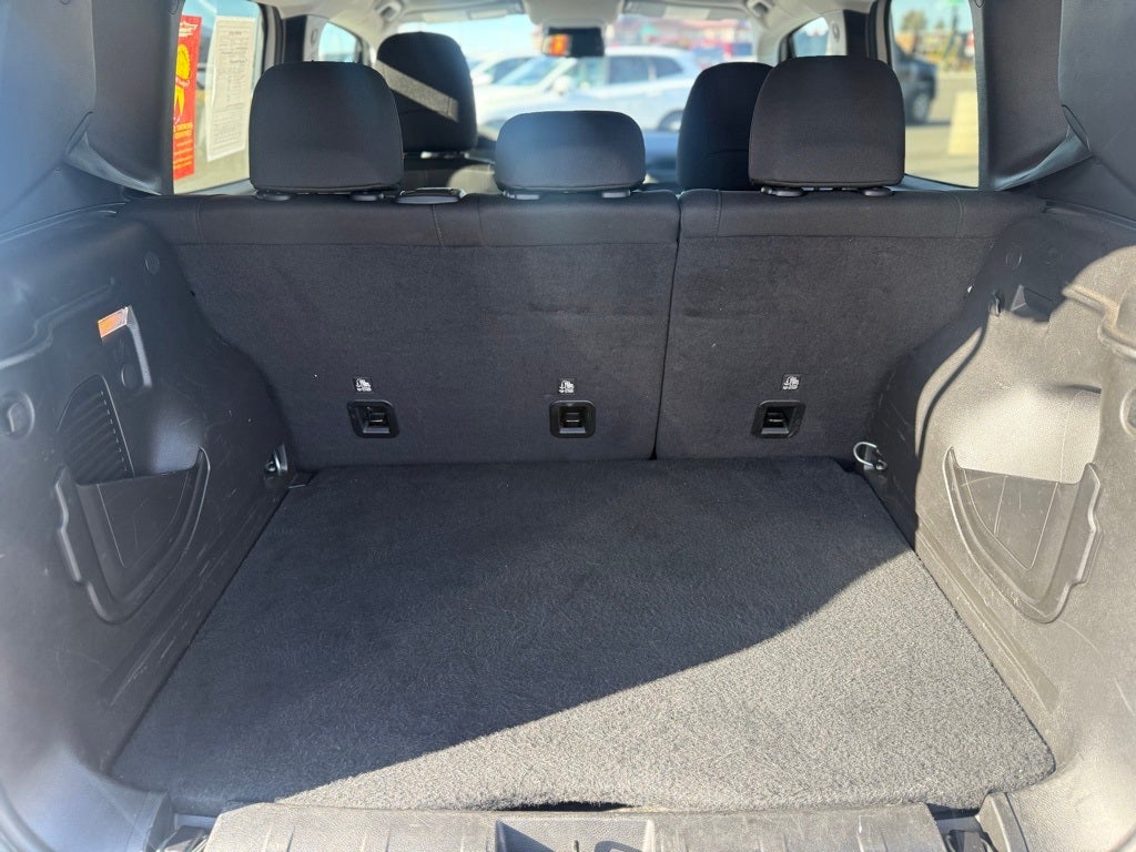 2023 Jeep Renegade Trailhawk