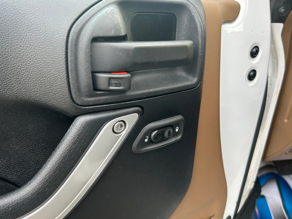 2014 Jeep Wrangler Unlimited Unlimited Sahara