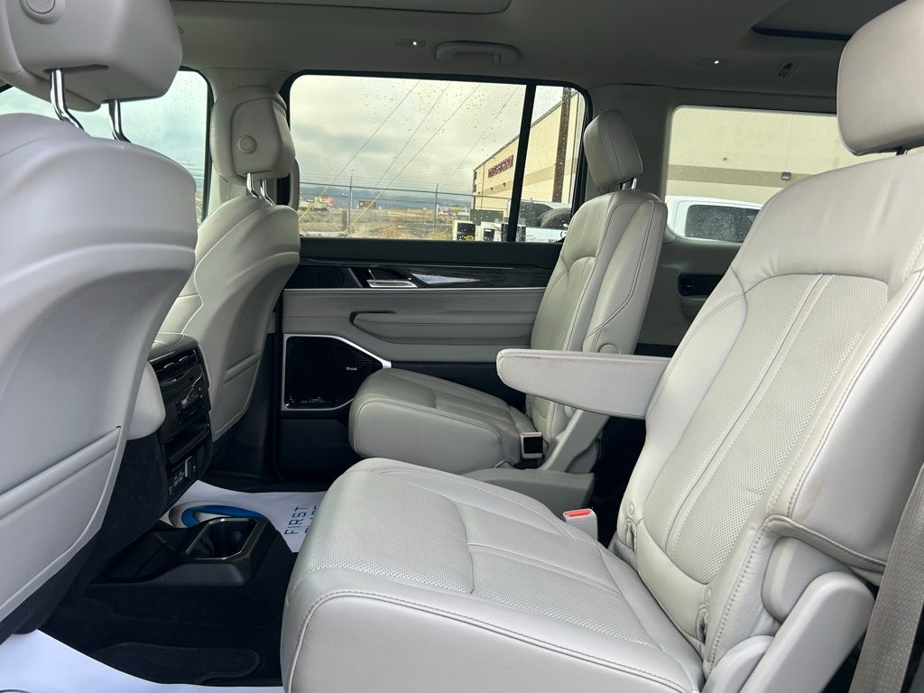 2022 Jeep Wagoneer Series III