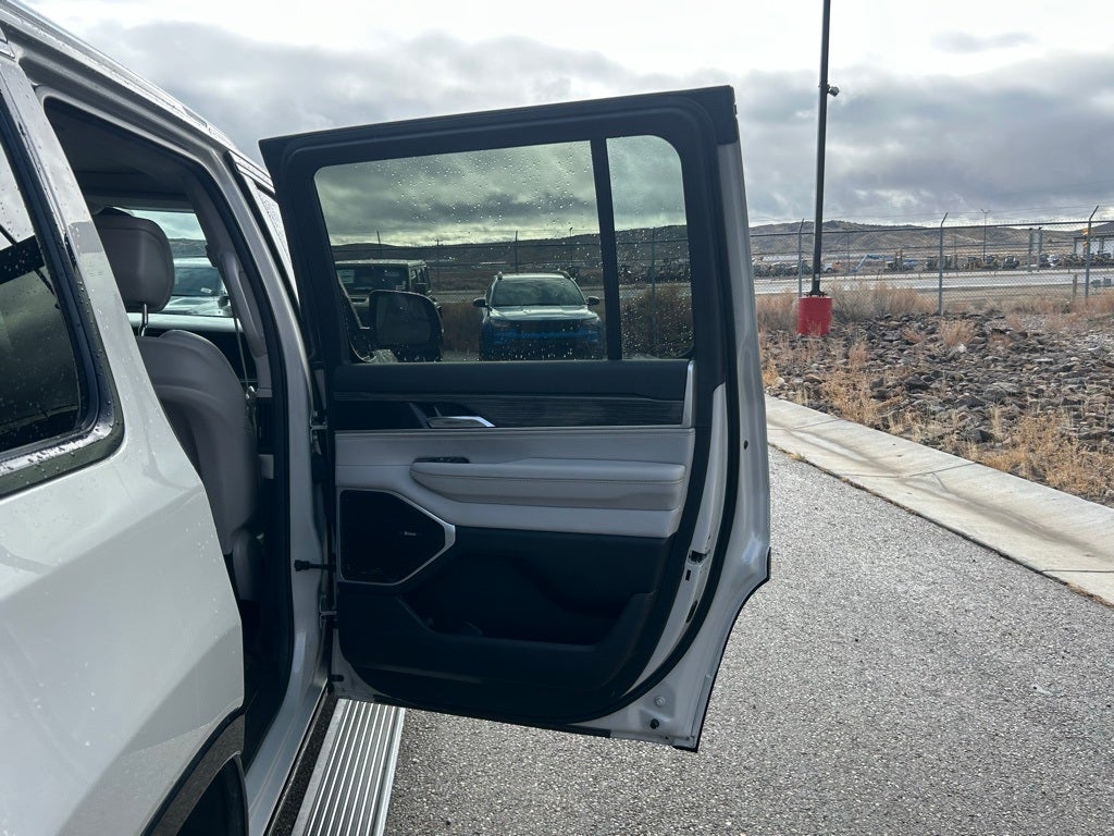 2022 Jeep Wagoneer Series III