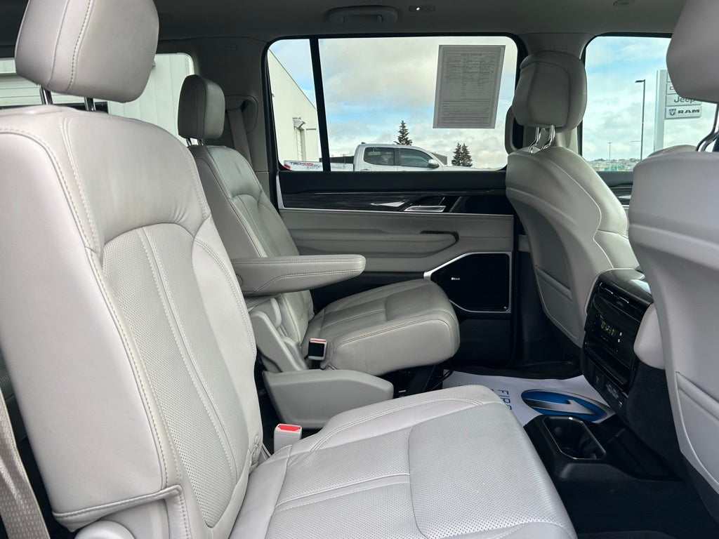 2022 Jeep Wagoneer Series III