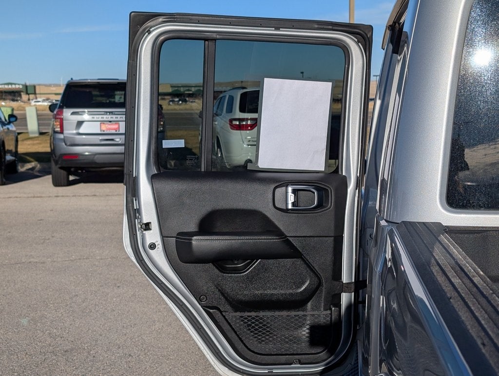 2023 Jeep Gladiator Overland