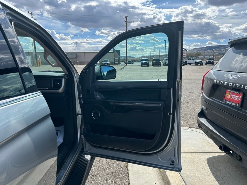 2024 Ford Expedition Max XLT