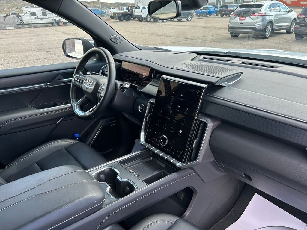 2024 GMC Acadia Elevation