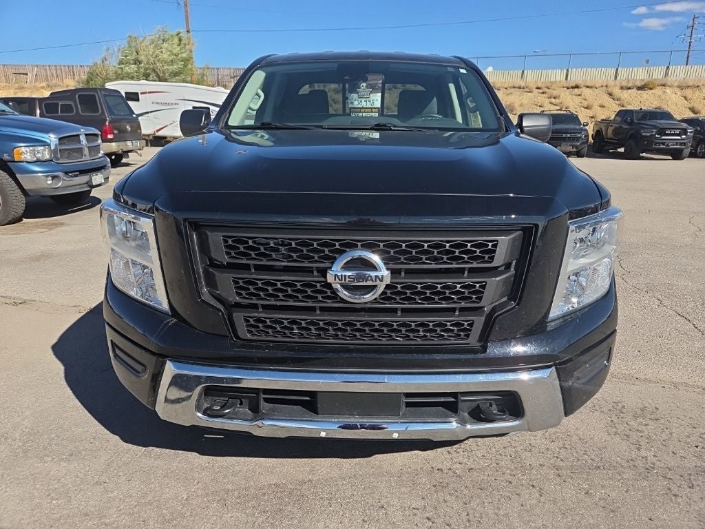 2022 Nissan Titan SV 4x4