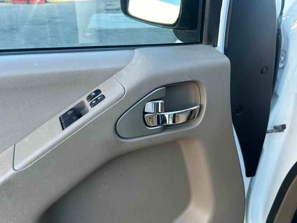 2015 Nissan Frontier SV