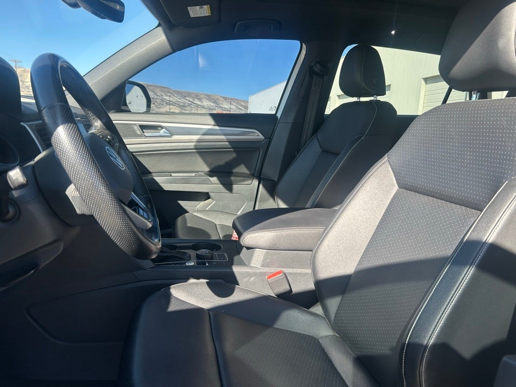 2020 Volkswagen Atlas Cross Sport 3.6L V6 SE w/Technology R-Line 4Motion