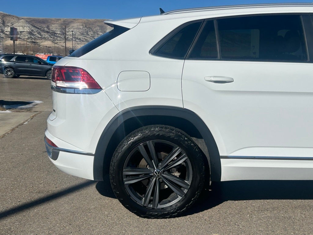 2020 Volkswagen Atlas Cross Sport 3.6L V6 SE w/Technology R-Line 4Motion