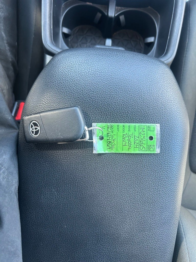 2024 Toyota RAV4 LE AWD