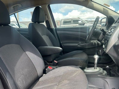 2017 Nissan Versa 1.6 SV