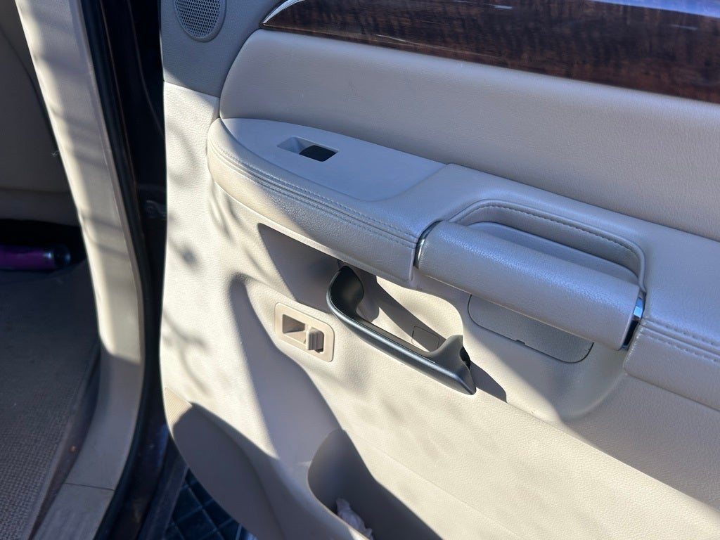 2013 Nissan Armada Platinum