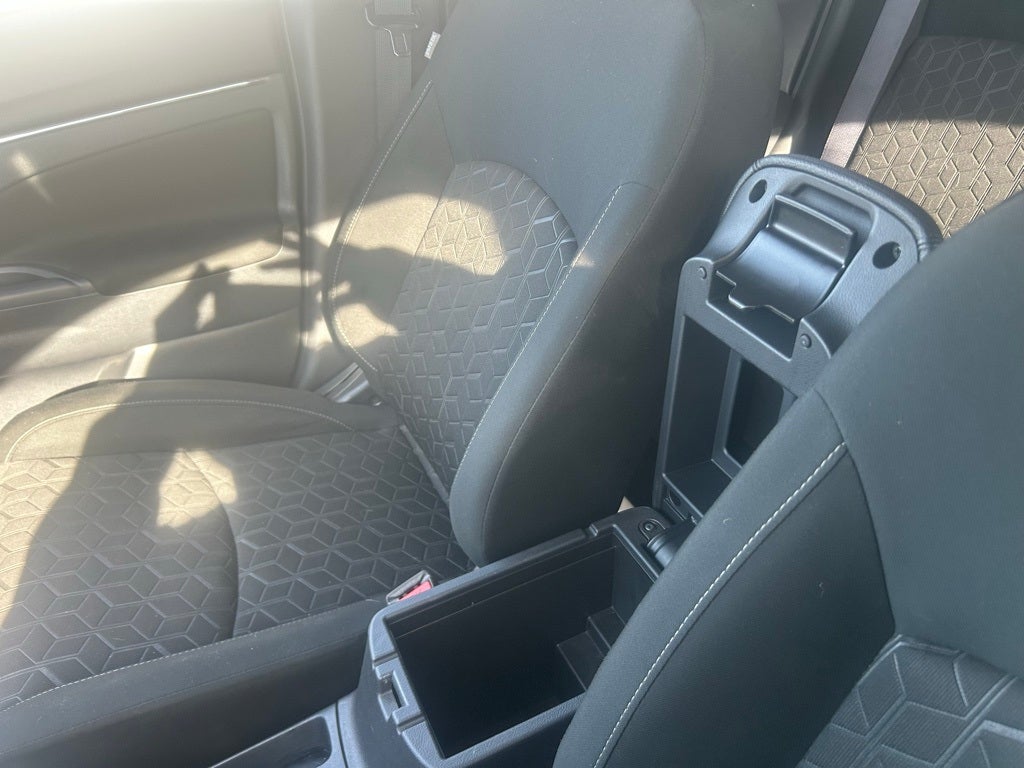 2024 Mitsubishi Outlander Sport Base