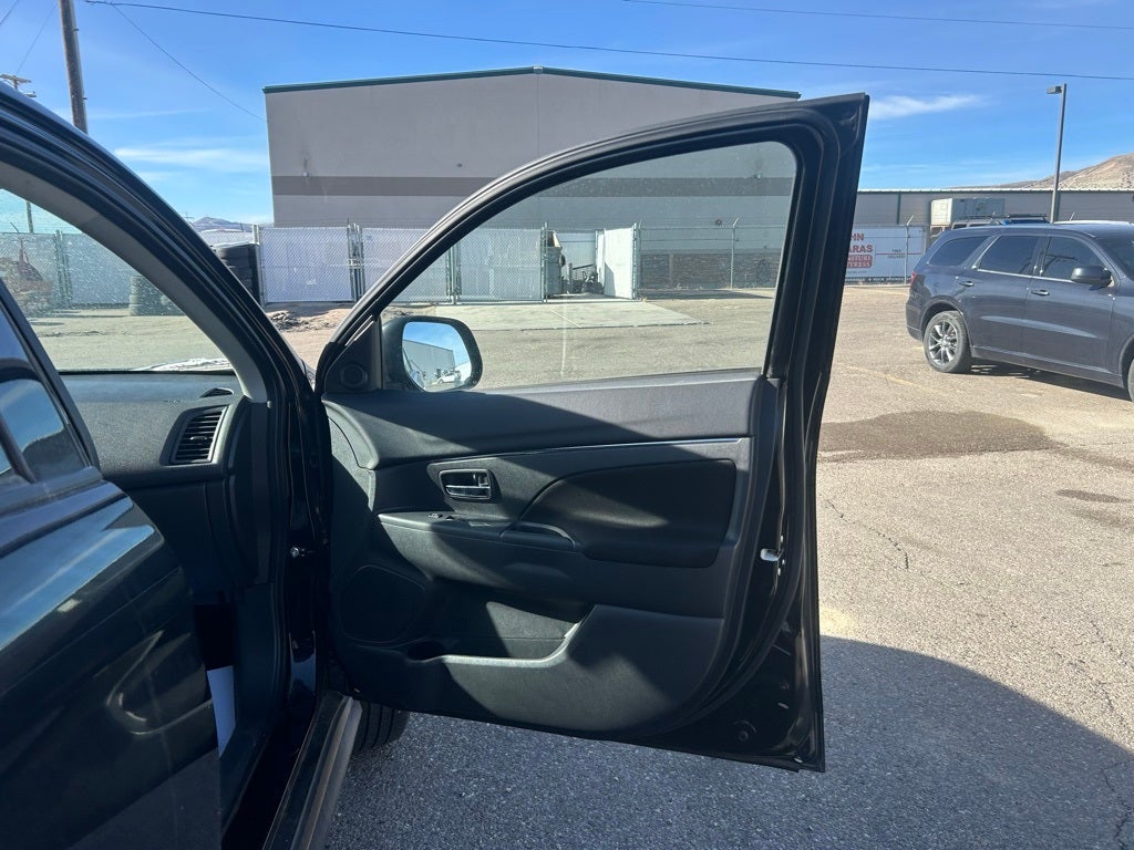 2024 Mitsubishi Outlander Sport Base