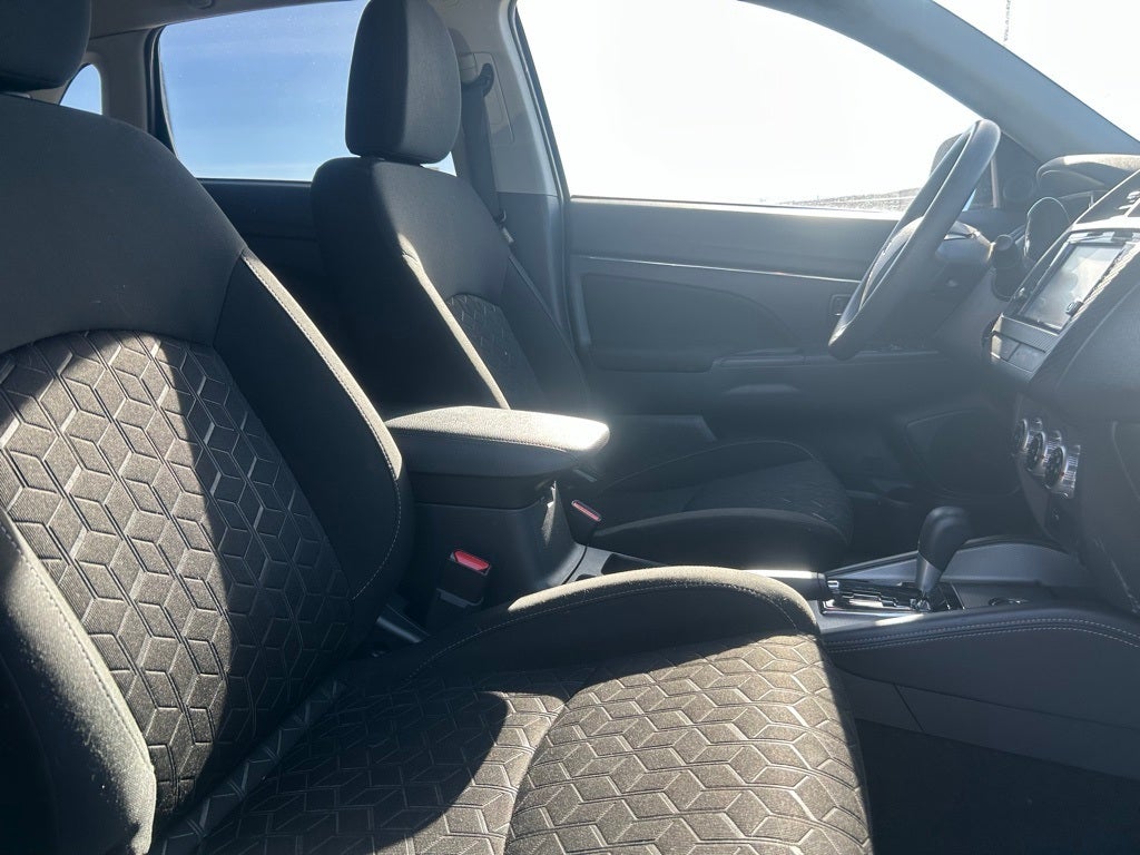 2024 Mitsubishi Outlander Sport Base