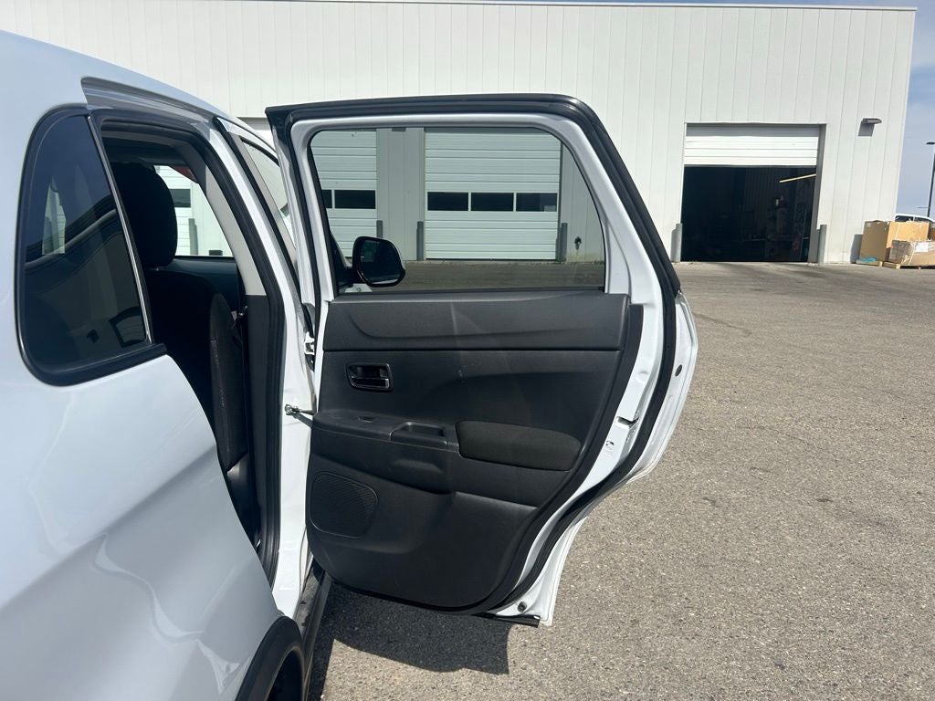 2024 Mitsubishi Outlander Sport Base