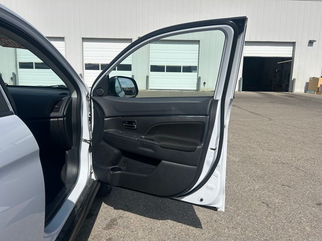 2024 Mitsubishi Outlander Sport Base