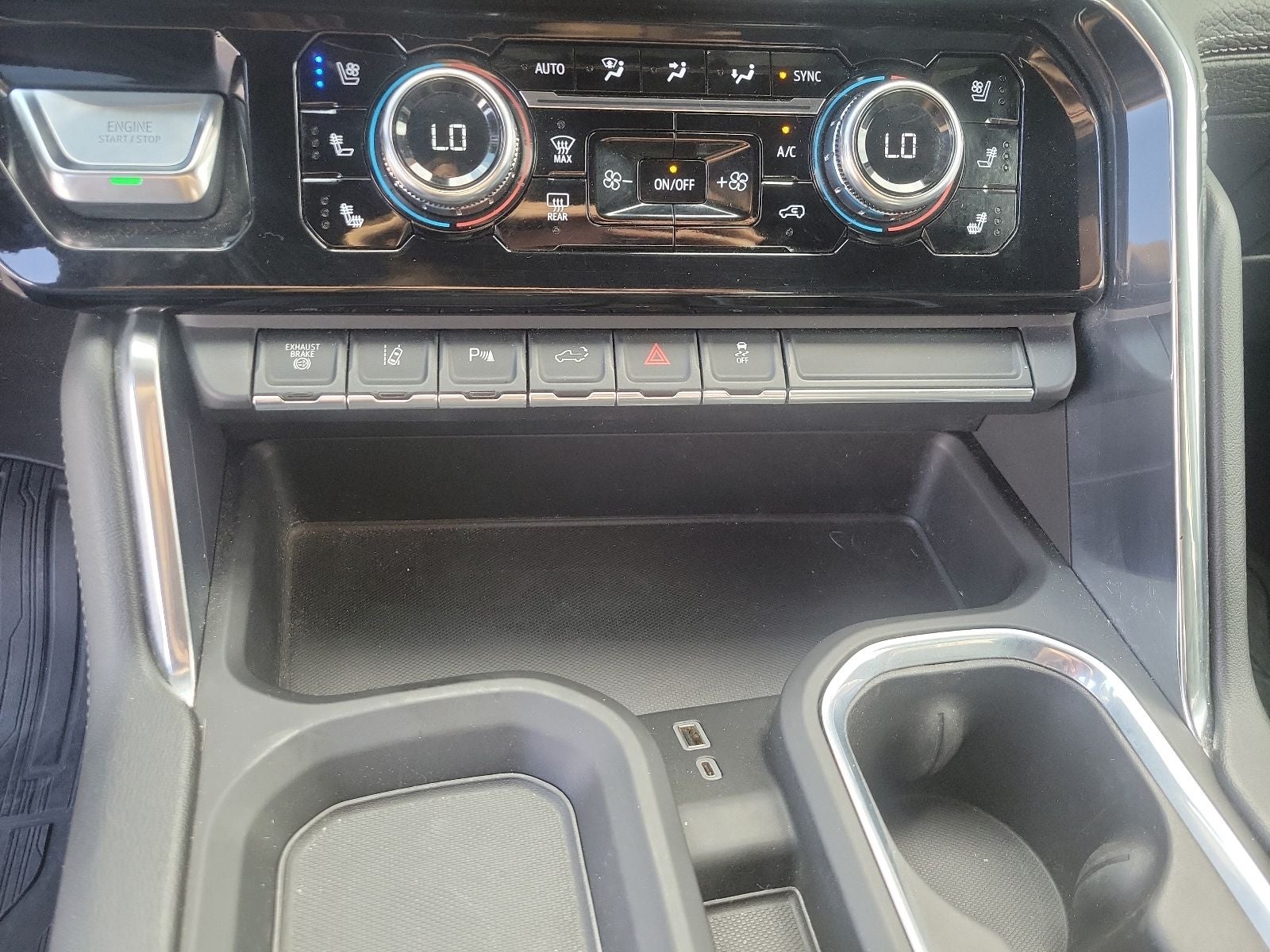 2024 GMC Sierra 3500HD Denali