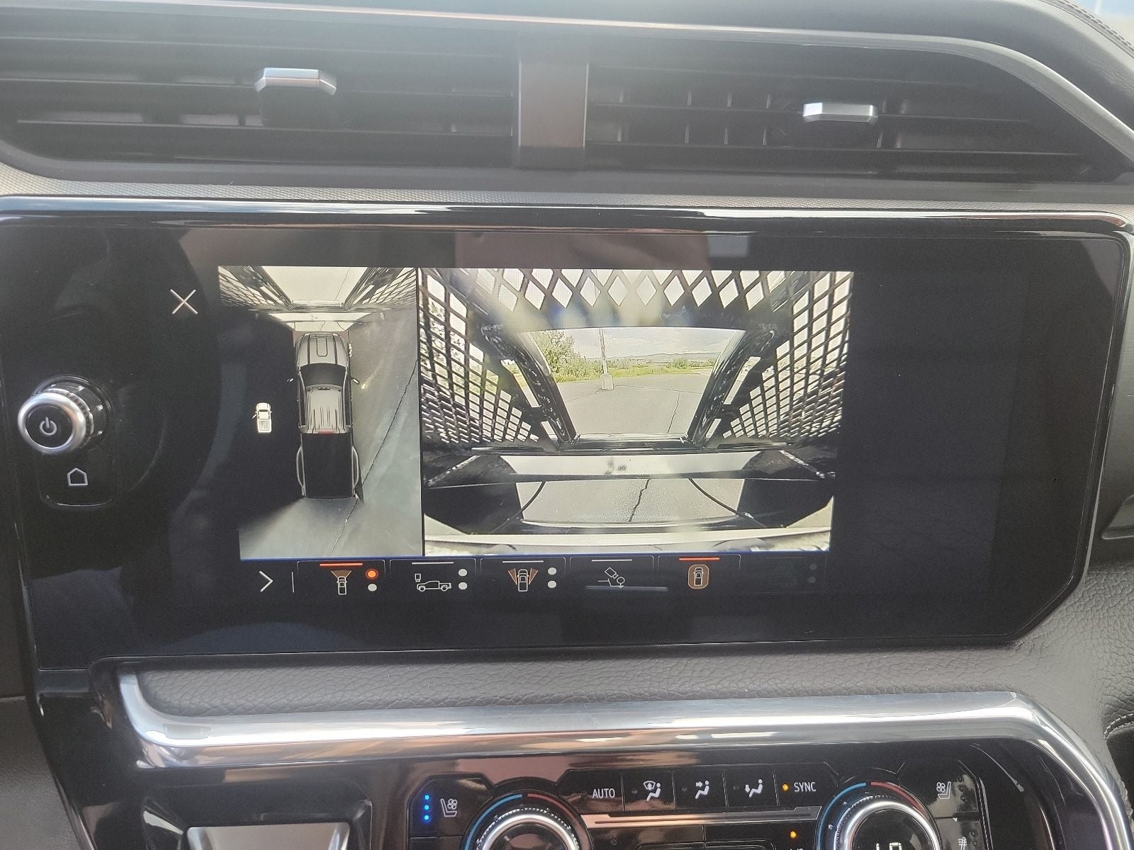 2024 GMC Sierra 3500HD Denali